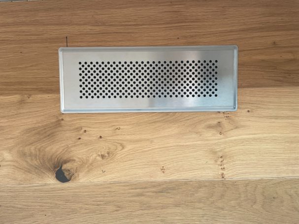 Luftauslass im Boden